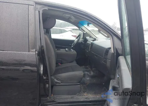 2015 Nissan Titan S z USA, uszkodzony, nr VIN 1N6BA0CH9FN513795